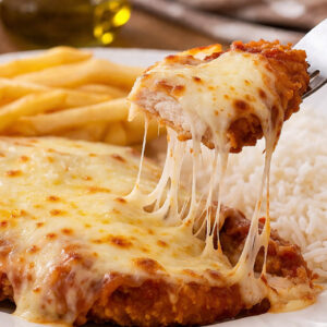 Filé de frango à parmegiana