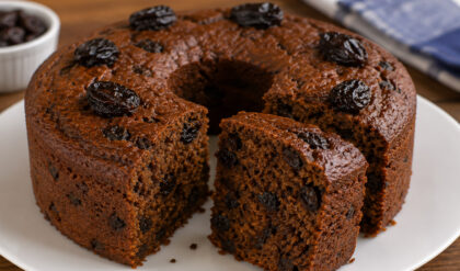 Bolo de Ameixa Simples e Fácil (no Liquidificador) Bolo de ameixa